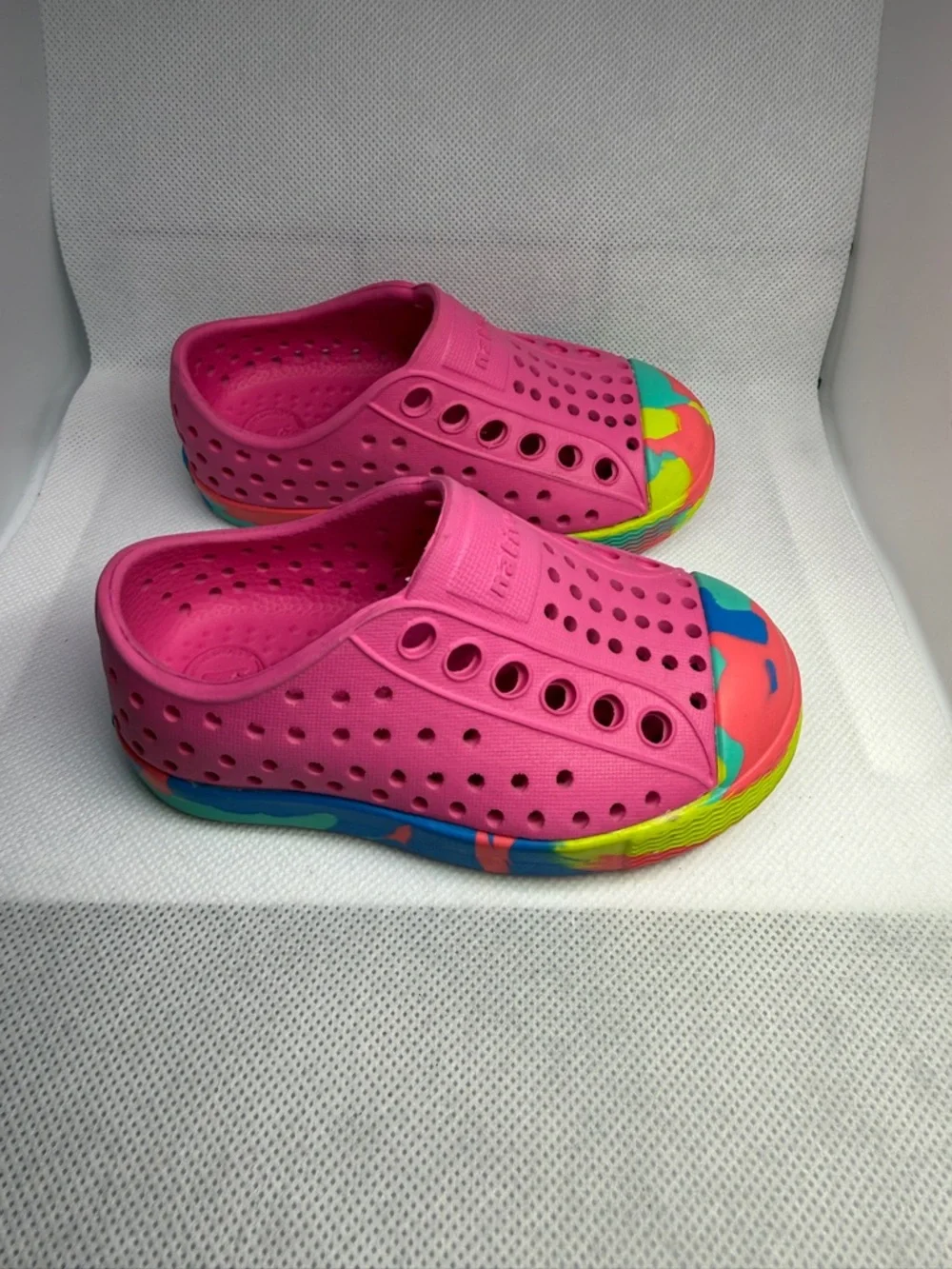 Native Slip-On Water Shoes Hot Pink Multicolor Toe and Trim Toddler Size C 4